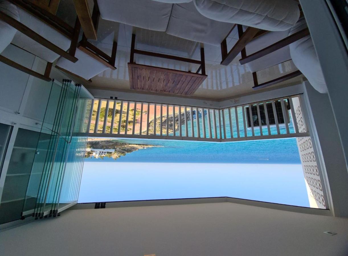 Room In Apartment - 1St Line Top Floor Apartment Carrer del Mar Bagian luar foto